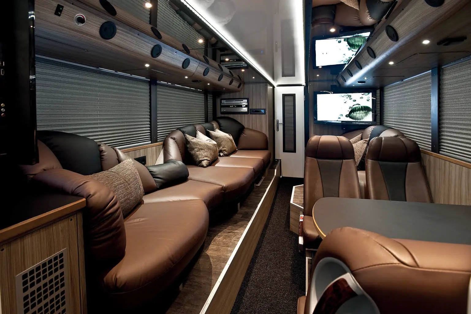 alcatraz-touring-doubledecker-setra-14-bunks-01