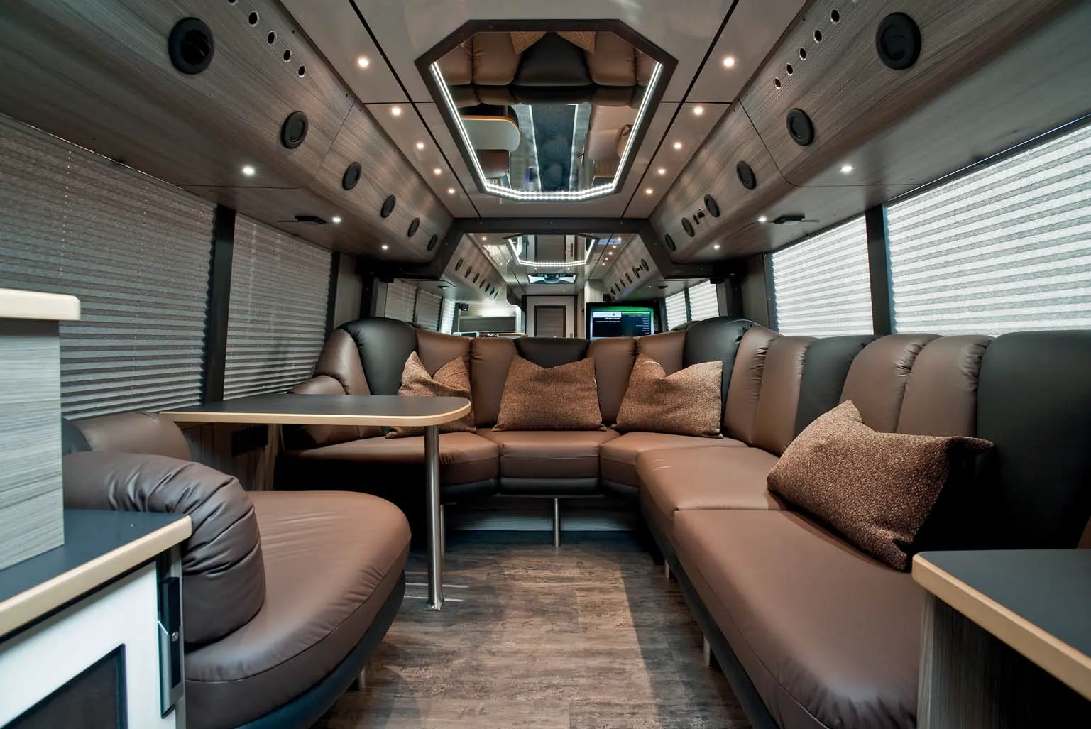 alcatraz-touring-doubledecker-setra-14-bunks-04